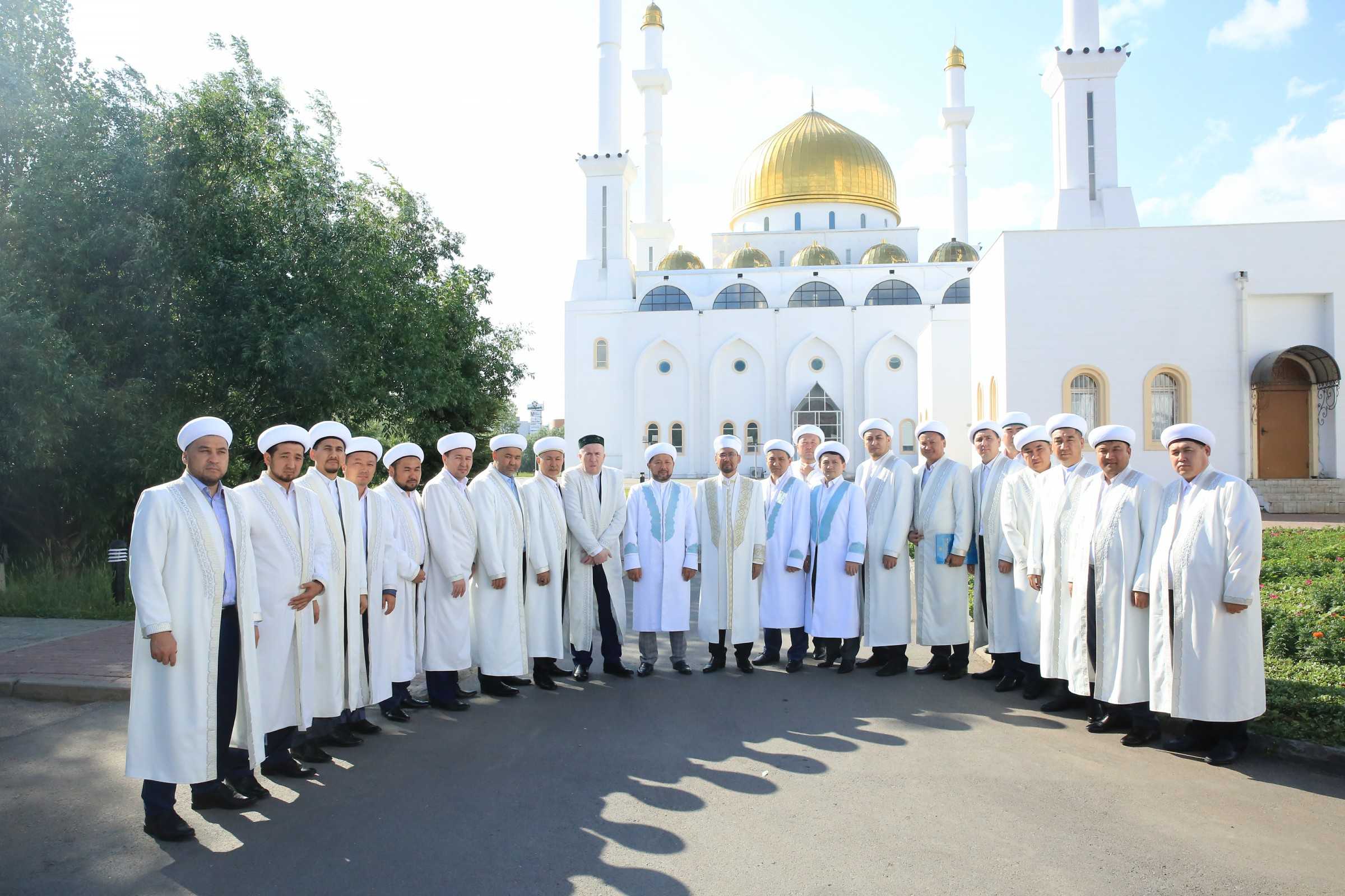 Соотношение светской и религиозной культуры в республике казахстан: традиция и современность